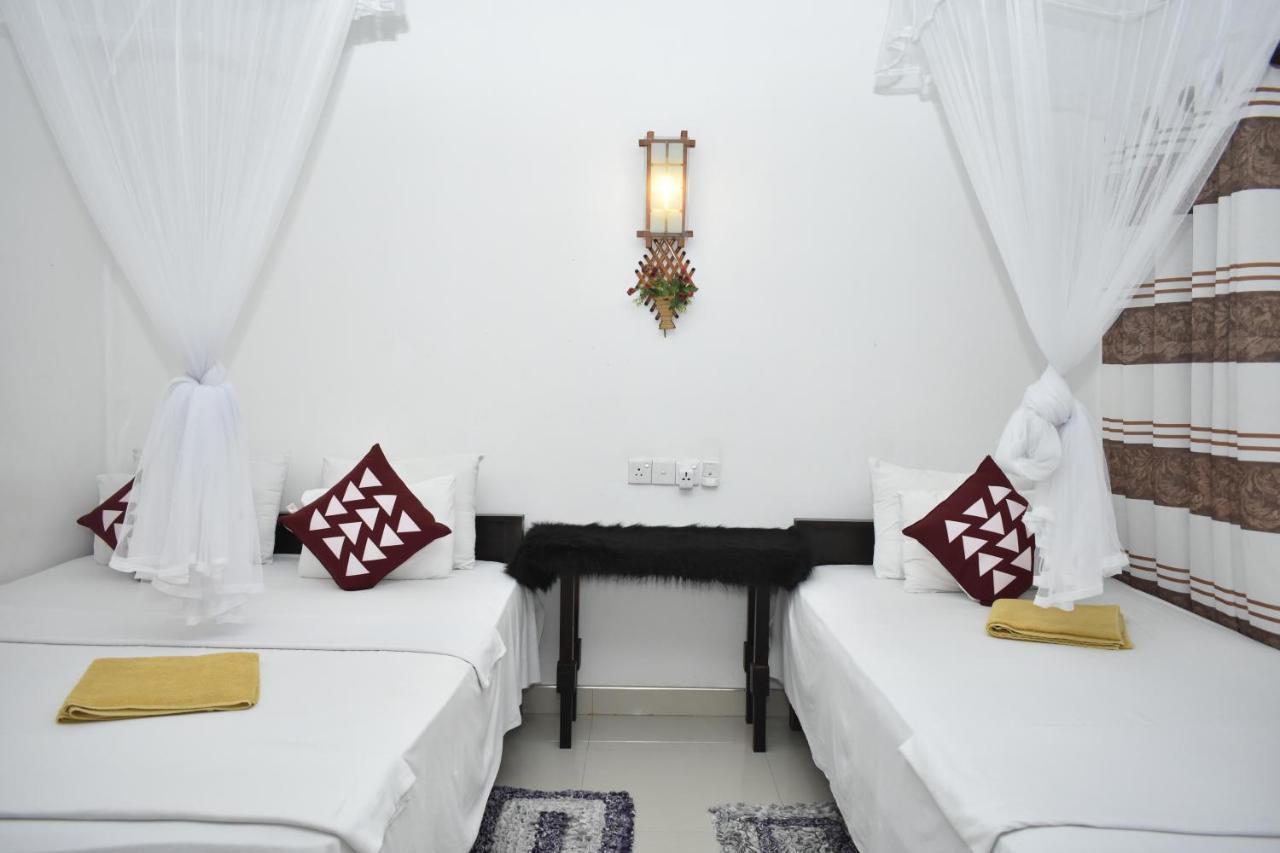 Sigiri Rock Side Home Stay Szigirija Kültér fotó