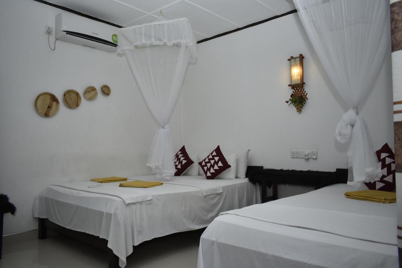 Sigiri Rock Side Home Stay Szigirija Kültér fotó