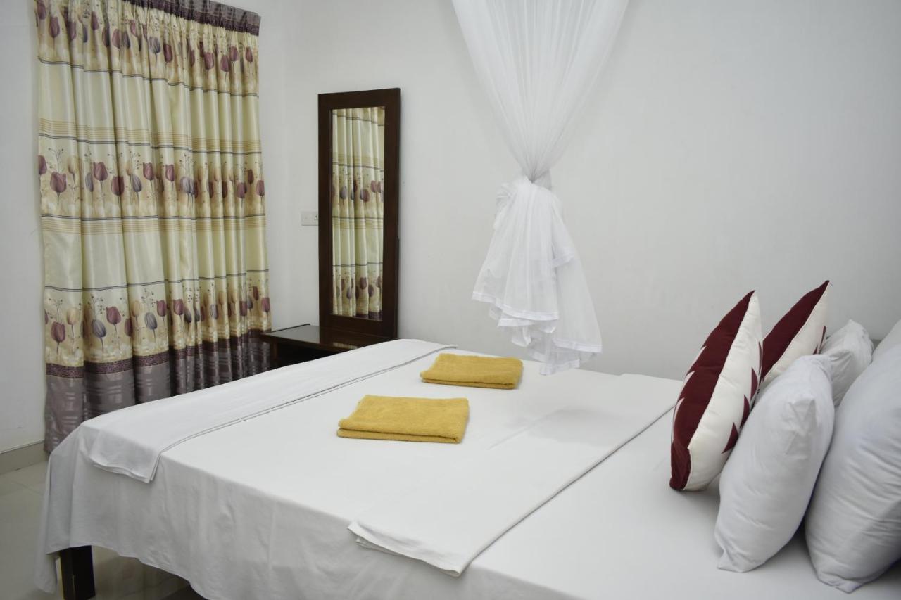 Sigiri Rock Side Home Stay Szigirija Kültér fotó