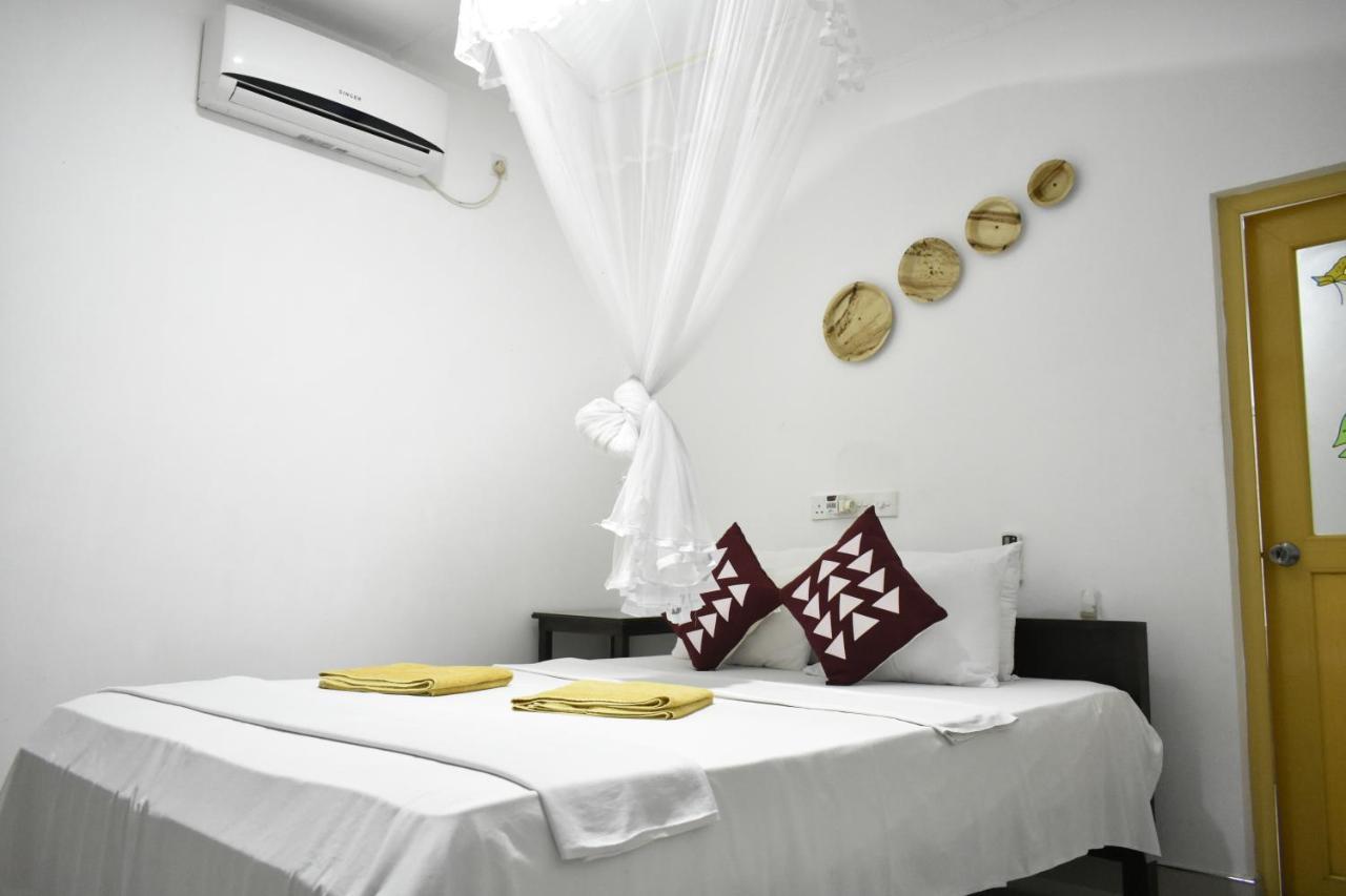 Sigiri Rock Side Home Stay Szigirija Kültér fotó