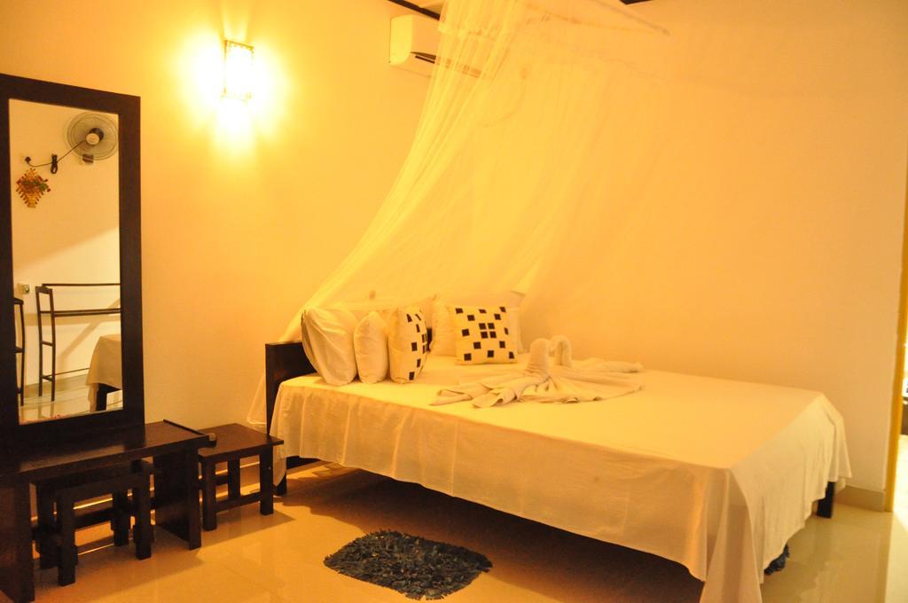 Sigiri Rock Side Home Stay Szigirija Kültér fotó