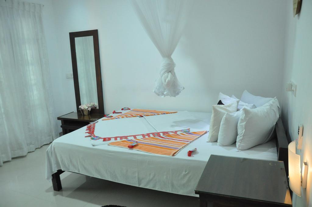 Sigiri Rock Side Home Stay Szigirija Kültér fotó